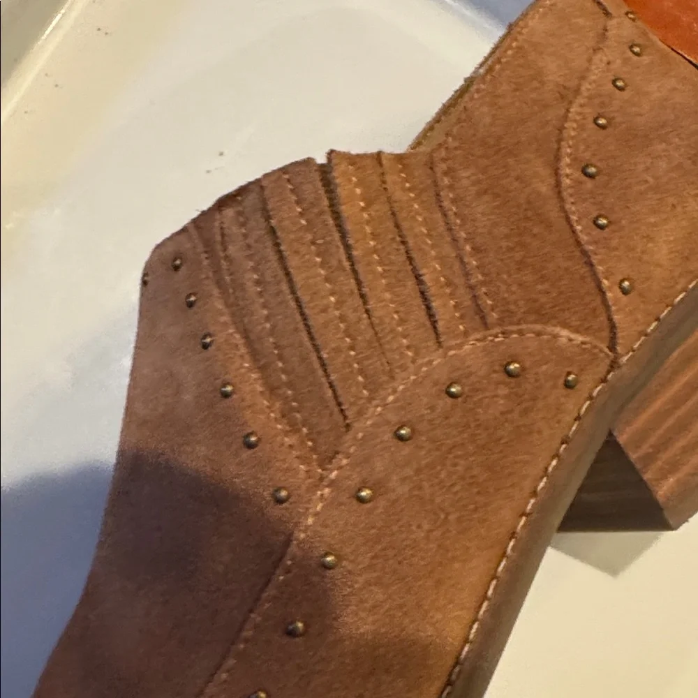 Crown Vintage Women’s Pecan Cow Suede Shoe Boots - Picture 15 of 16